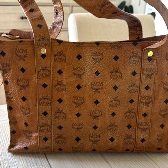 Mcm Visetos Monogram carry all tote authentic hang bag - Picture 11 of 16